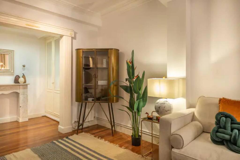 Exclusivo Apartamento En El Casco Viejo 毕尔巴鄂 外观 照片