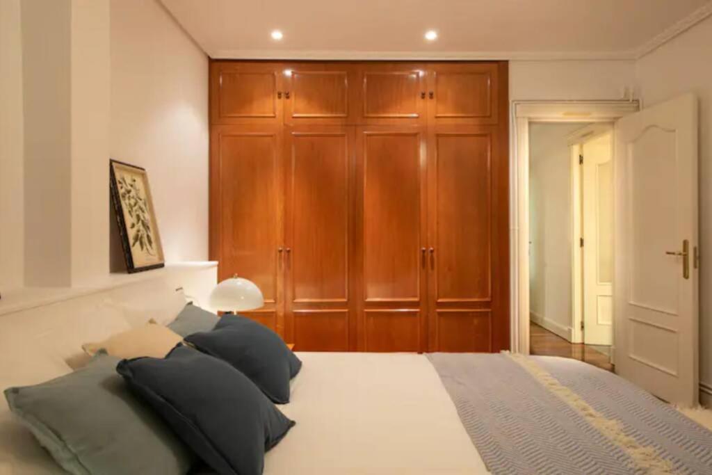Exclusivo Apartamento En El Casco Viejo 毕尔巴鄂 外观 照片